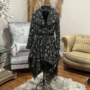 BEBE black and white size small